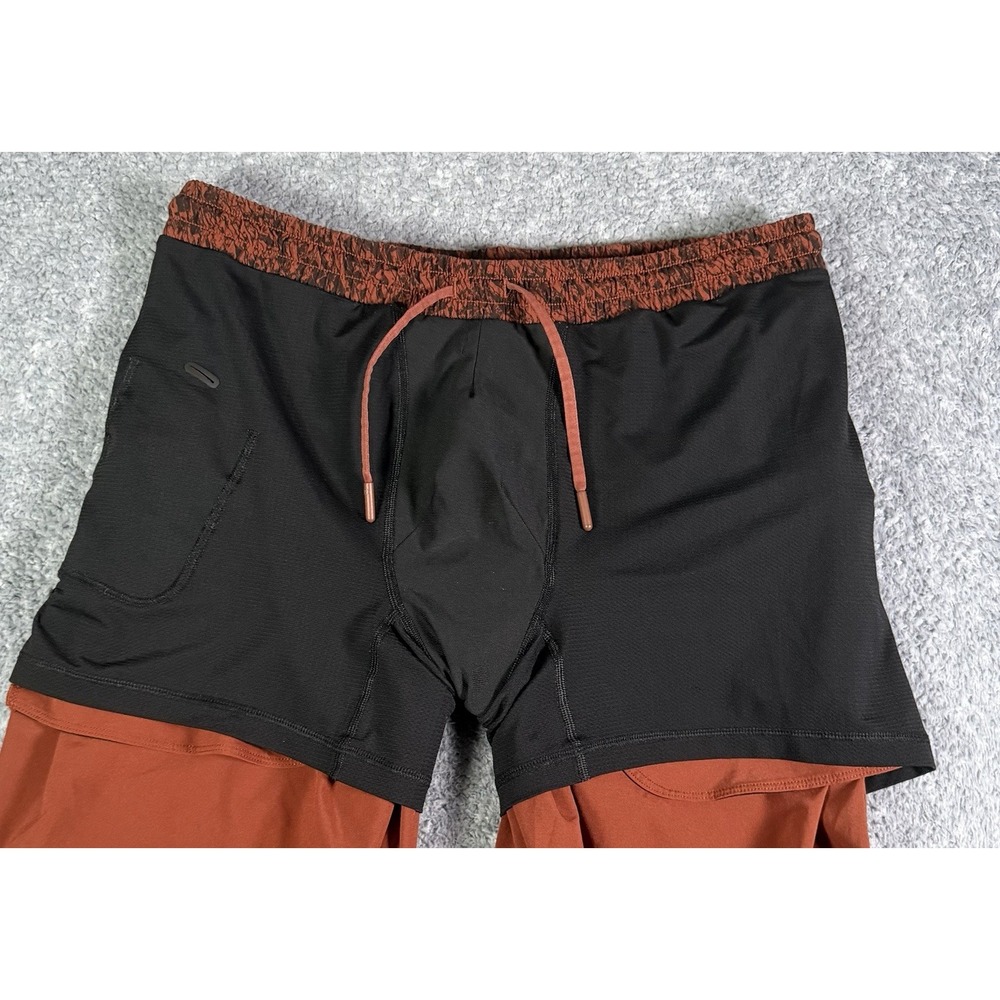 Lululemon Shorts Mens Large Red Pace Breaker 9" Lined Running Red Abstract Print - Picture 3 of 7